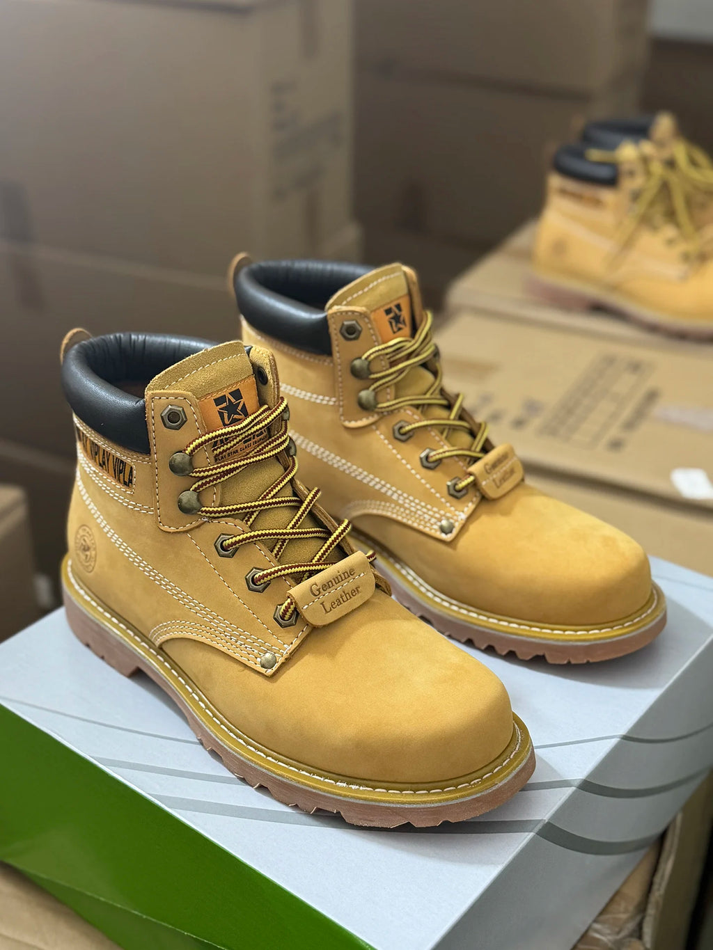 Men's Waterproof Hiking & Work Boots – Durable Outdoor Leather Safety Boots